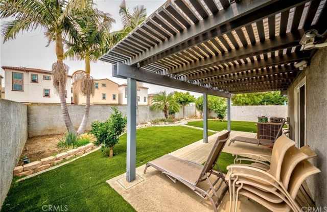 16819 Mayflower Circle