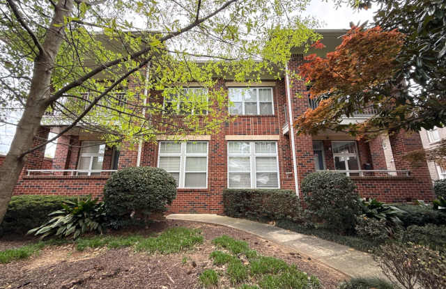 Elizabeth Townhome - T.R. Lawing Realty Property