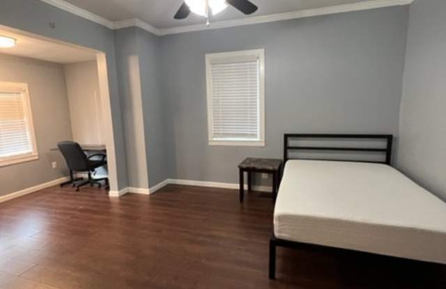 113 Lexington Ave Apt 1