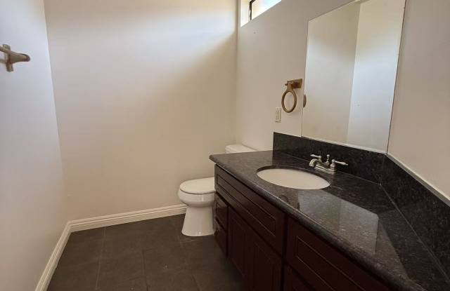 5122 Rosemead Boulevard - C