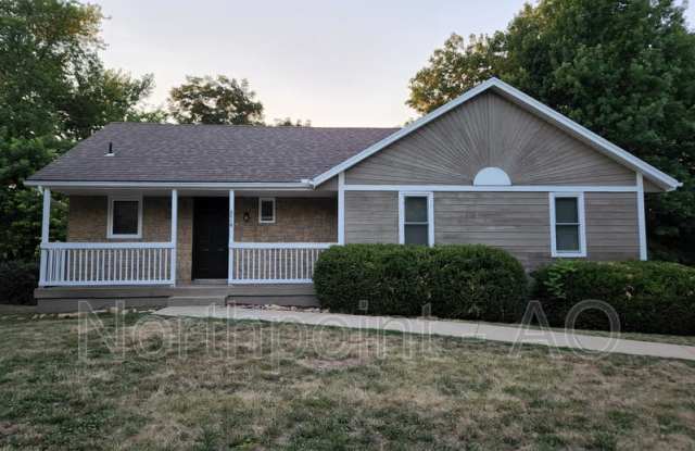 2014 NE Concord St