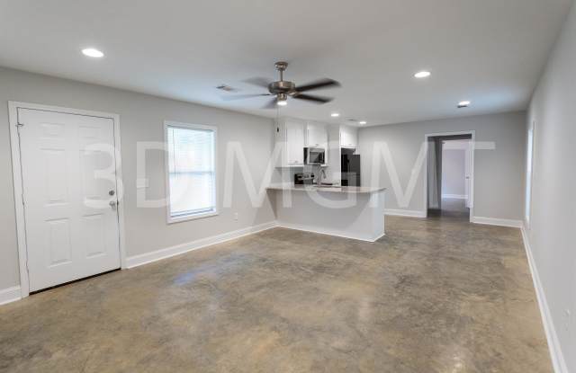 105 Wedgewood Circle