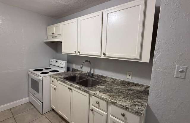 Fully Renovated 2/1 + Bonus Room Single Family Available Now!