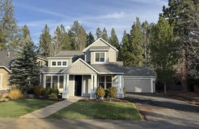 Photo of 3 Bed 2.5 Bath - The Parks at Broken Top.