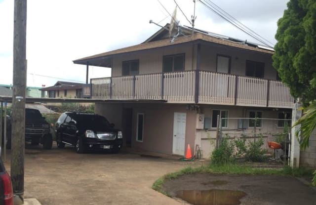 1008 Hoi Hoi Ave - garage bedrooms - 1008 Hoihoi Ave, Whitmore Village, HI 96786