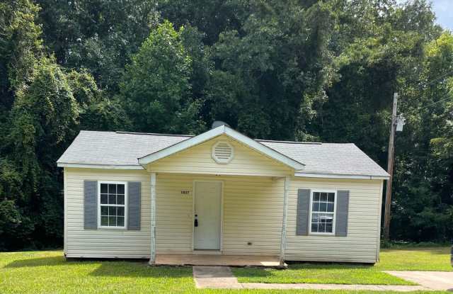 Cozy home located in Kings Mountain