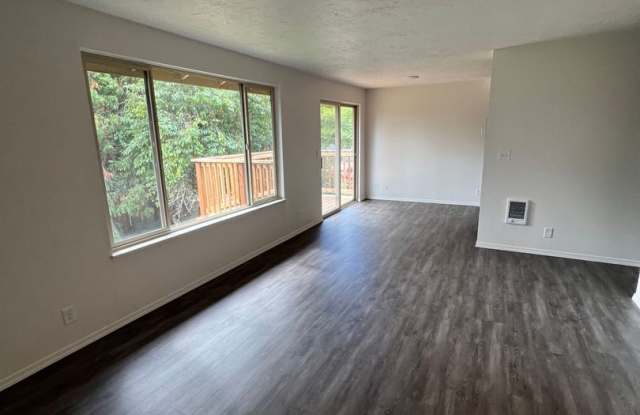 850 W 12th Ave