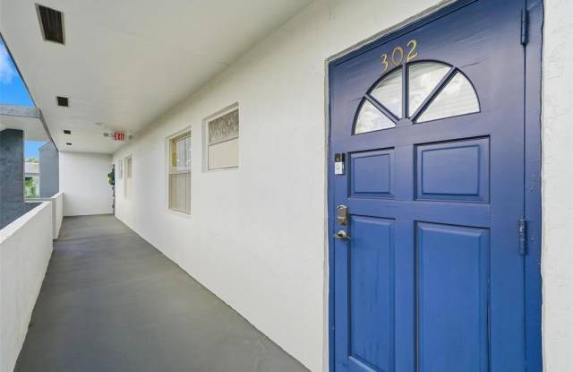 8330 Sands Point Blvd