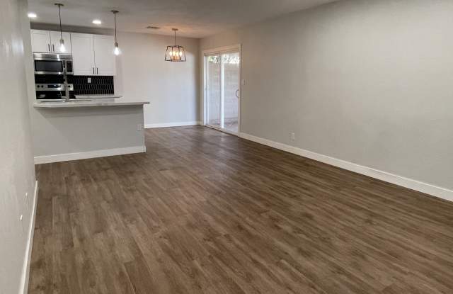 1111 North 84th Place