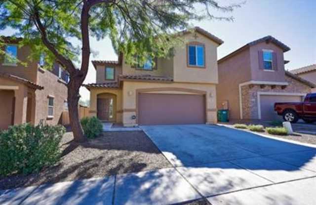 735 West Calle Ocarina