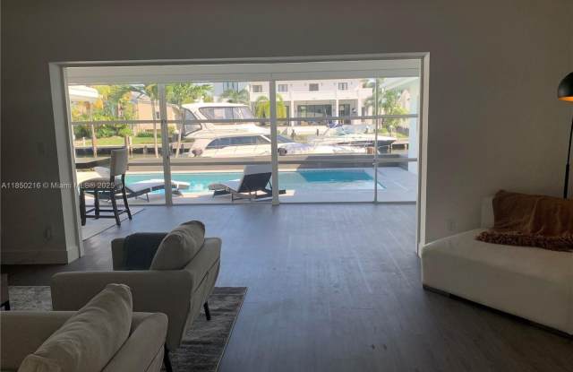 Photo of 6911 Sunrise Pl