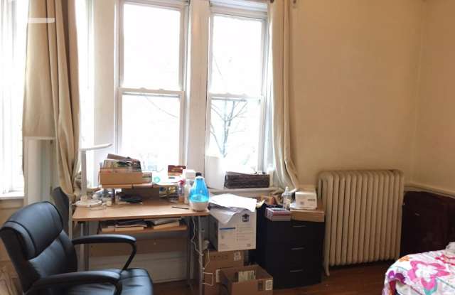 30 Egmont St #2B Brookline MA 02446