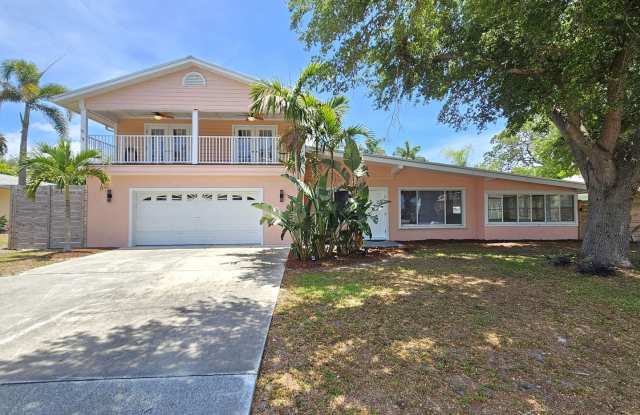 Annual Unfurnished 3 Bedroom 2 Bathroom Single Family Home in Osprey!