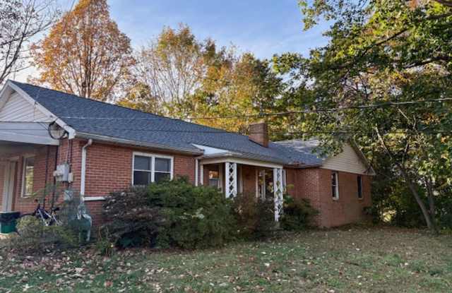 Photo of Solid Brick Rancher in Greencastle
