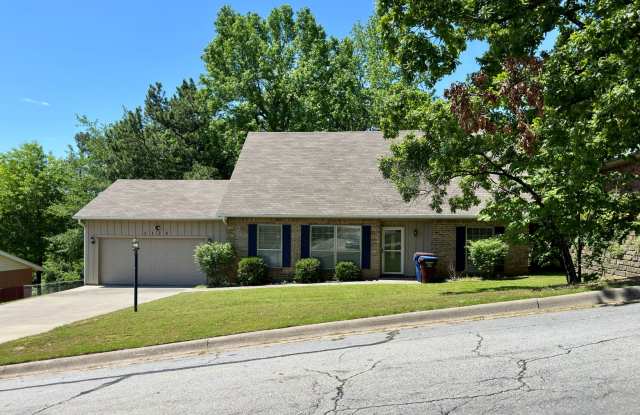 Gorgeous Spacious 4 Bedroom 2.5 Bath House for Rent! - 3126 South 32nd Street, Fort Smith, AR 72901