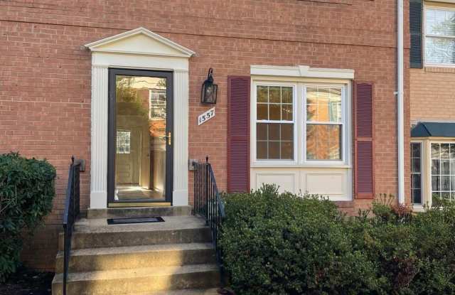 Photo of 1557 BRUTON COURT