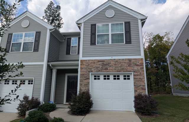 Room in 3 Bedroom Home at North Mills Rd