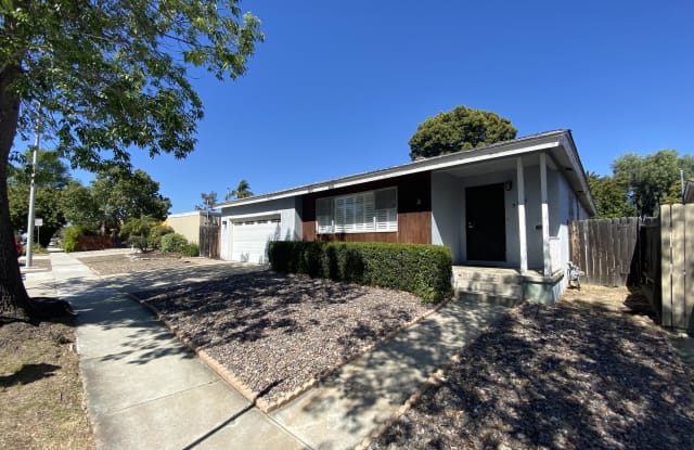 5317 Redding Rd - 5317 Redding Road, San Diego, CA 92115