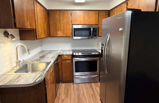 Photo of 19300 River Road