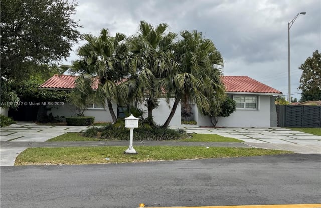 10701 SW 27th St - 10701 Southwest 27th Street, University Park, FL 33165