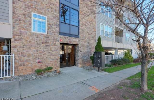 1130 Fairmount Ave