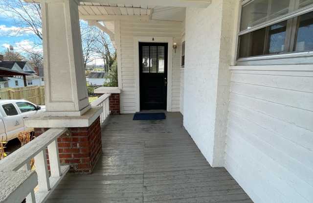 107 Greenbriar Lane