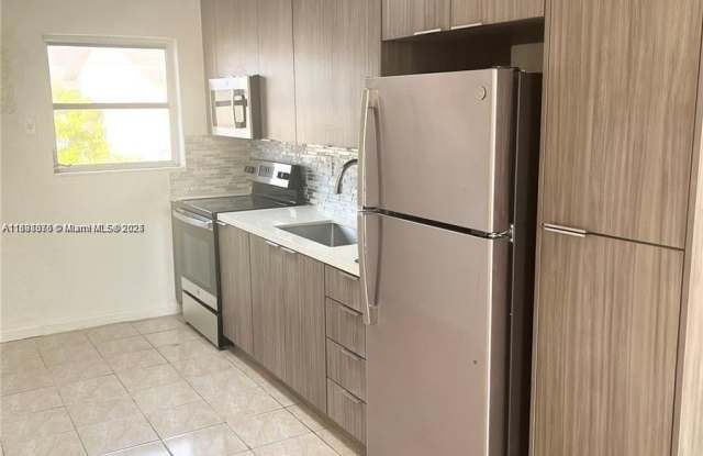 Photo of 605 W 68th St