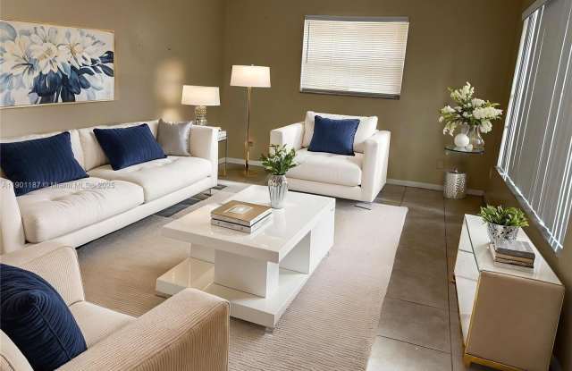 Photo of 6541 SW 41st Ct