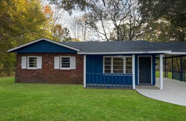Photo of 3 Bedroom Single Family House in 6559 Athey Ct, Mobile, AL 36608