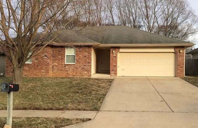 1102 North Colgate Avenue - 1102 North Colgate Avenue, Springfield, MO 65802