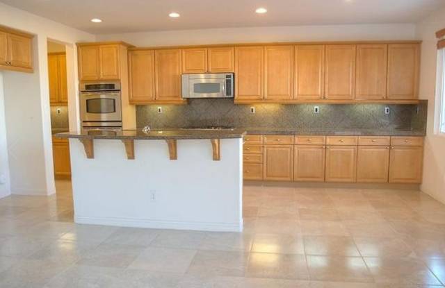 18 Via Palmieki Court - 18 via Palmieki Ct, Lake Elsinore, CA 92532