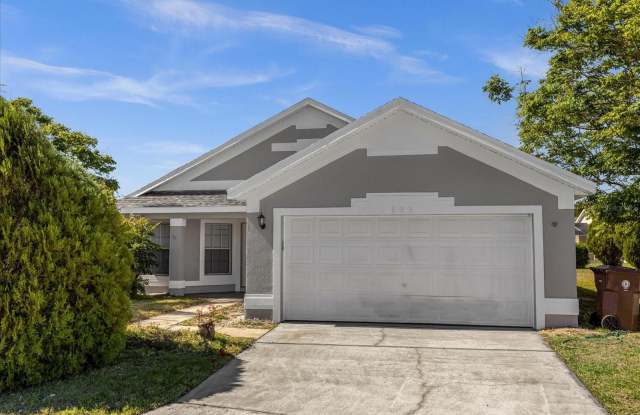 529 CHINA BERRY CIRCLE