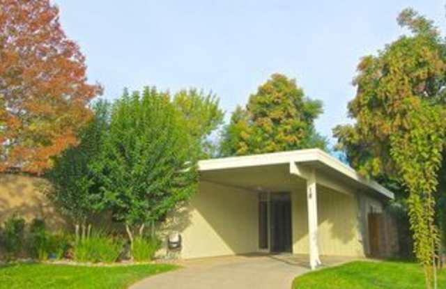 Super cute 2/2 (COMPLETELY UPGRADED)!! Please read entire ad for showings!