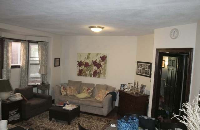 Renovated 3 bed, 2 bath with an office in the heart of Coolidge Corner.