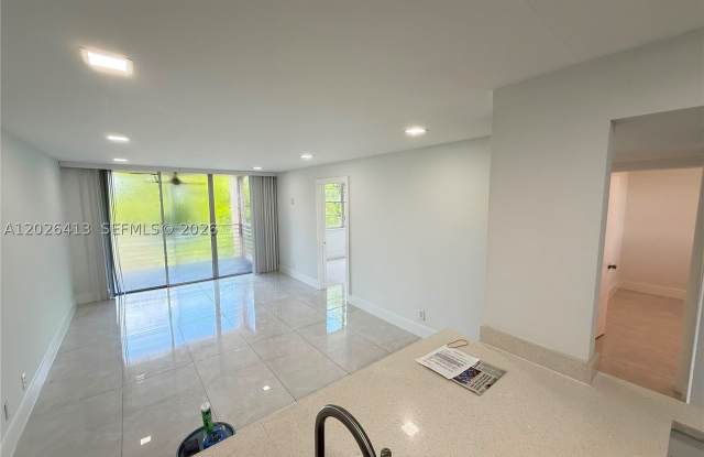 9460 Tangerine Pl