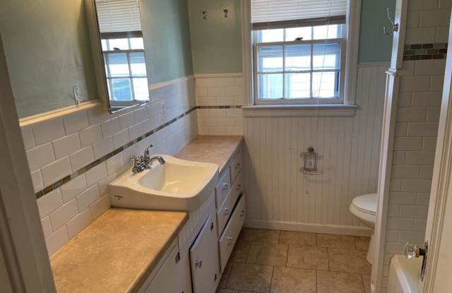 Gorgeous 5 Bedroom Home