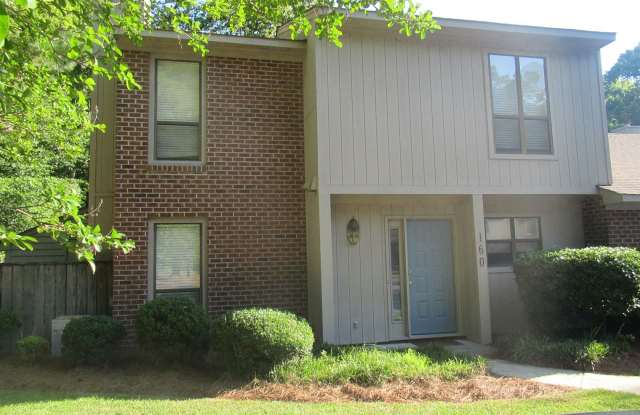 Tree Tops Townhouse - 160 Pine Branches Close, Greenville, NC 28590
