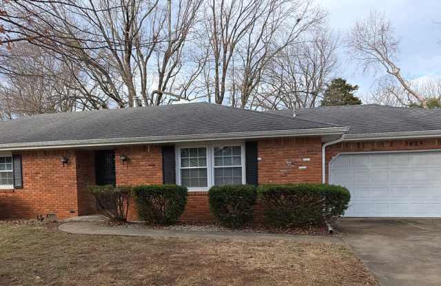 Beautiful 3 Bedroom Ranch in the Kickapoo School District! $1495