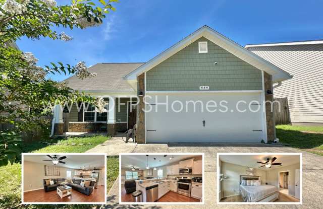 Photo of 4/2.5 with FIRST MONTH FREE!!