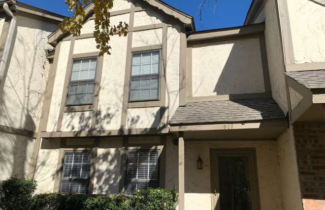 2BD/1.5BA Townhouse in Germantown!