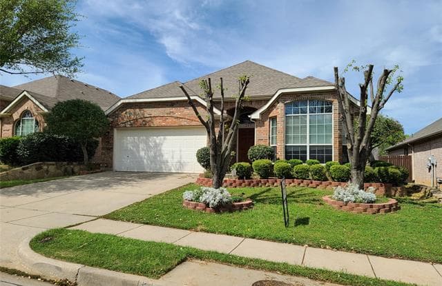 209 Crepe Myrtle Drive - 209 Crepe Myrtle Drive, Euless, TX 76039