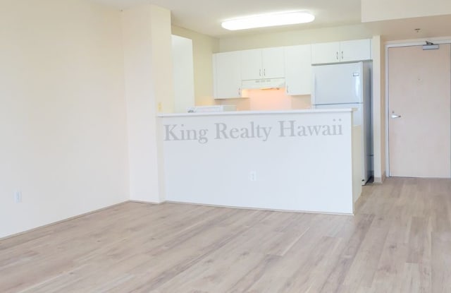 *UPGRADED 1 br / 1 bath w/lanai&views, A/C, W/D, Prkg, EXCEL Location* - 1448 Young St, Honolulu, HI 96814