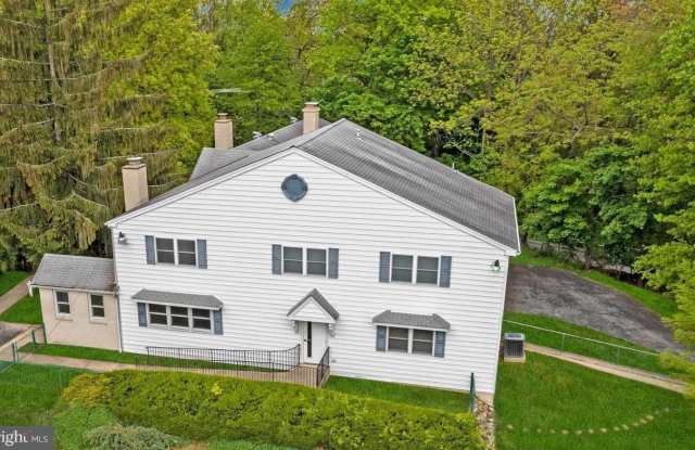 Photo of 529 W UWCHLAN Avenue