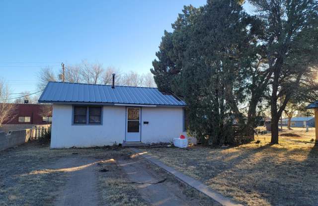 1017 West 14th Lane