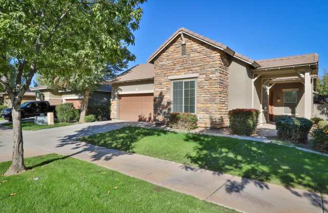 Photo of Beautiful Gilbert 4BR/2BA w/ RV Gate, Covered Patio  More – Coming Soon!