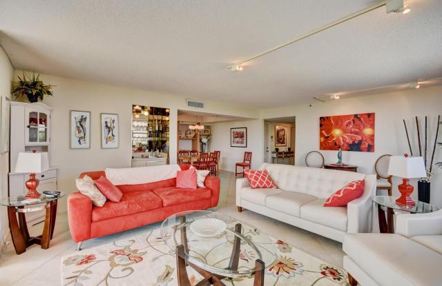 4600 S Ocean 604 Boulevard