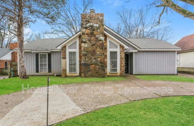 6677 Reindeer Ave