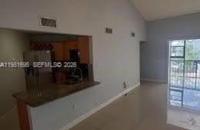 9417 Fontainebleau Blvd