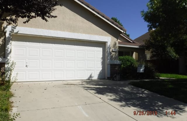 2165 Stonewater Dr - 2165 Stonewater Drive, Yuba City, CA 95991