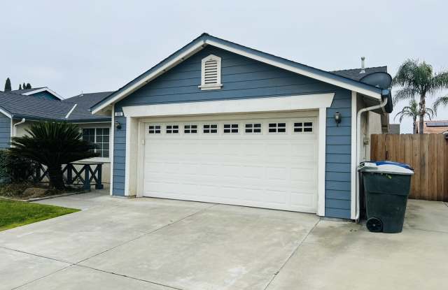 575 West Cinnamon Avenue